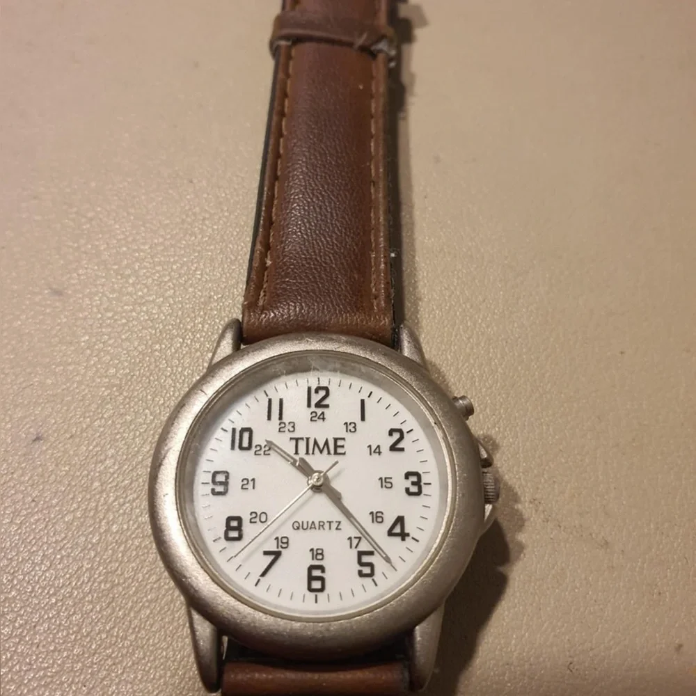 🦋10/$20🦋 Time Silver/White Leather Women's Field Watch w/Backlight
